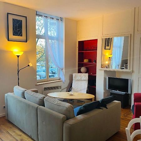 Appartement T2 Sur La Place Du Marche De Wazemmes Lille Exterior photo