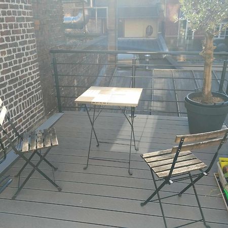 Appartement T2 Sur La Place Du Marche De Wazemmes Lille Exterior photo