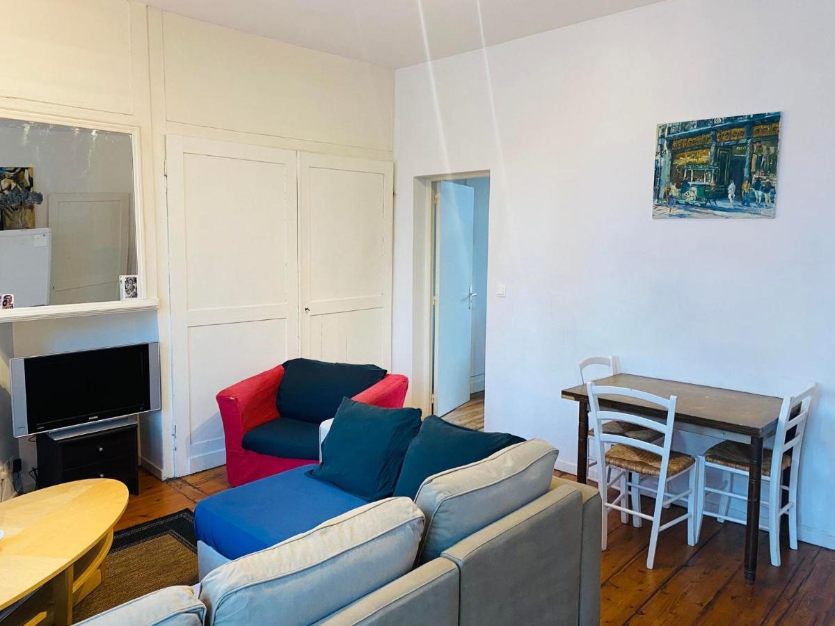 Appartement T2 Sur La Place Du Marche De Wazemmes Lille Exterior photo